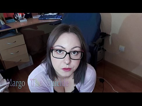 ❤️ Fata sexy cu ochelari suge adânc Dildo în fața camerei de filmat ❤️❌   at ro.cbddeluxe.top ❤